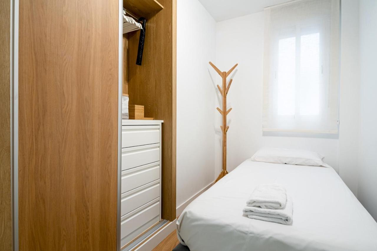 3 Bedrooms 2 Bathrooms Furnished - Salamanca - Stylish - Mintystay Apartamento Madrid